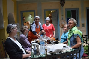 Breakfast, lunch, dinner served; African cuisine
