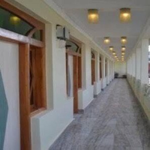 Hallway - Hotel Shanti Mount Abu (Abu Road)