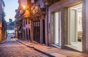 Property entrance - Ribeiredge Guest House (Porto)