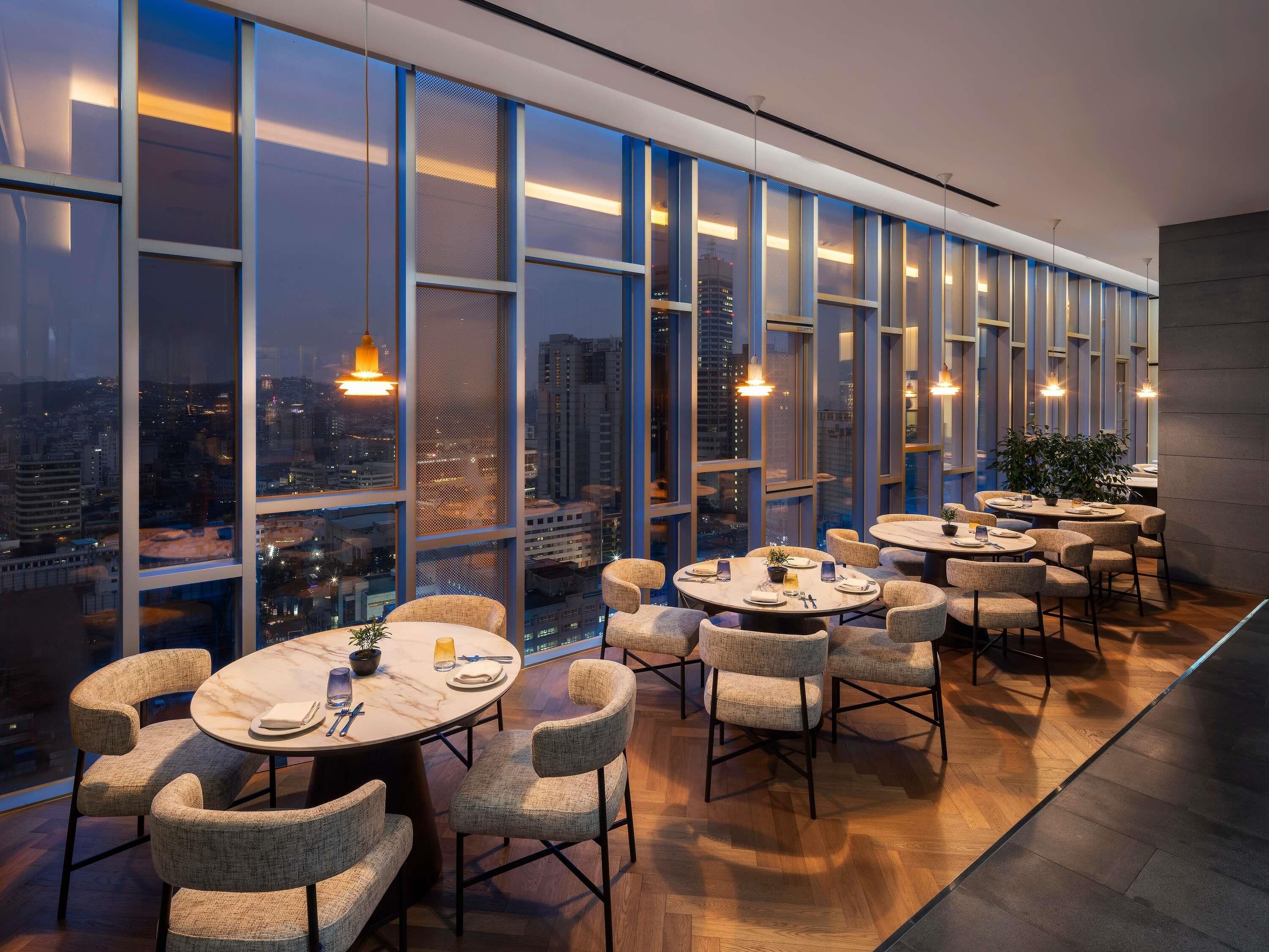 2 Bars/Lounges, Lobby-Lounge, Bar auf der Dachterrasse
