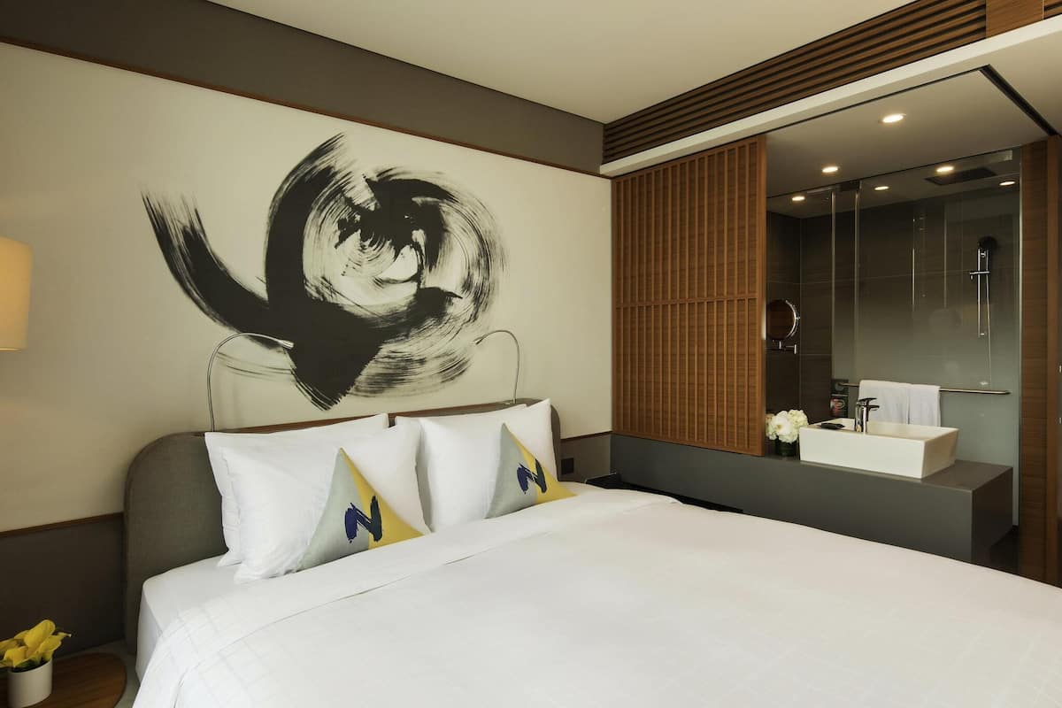 Habitación estándar, 1 cama matrimonial | Ropa de cama de alta calidad, edredón y minibar
