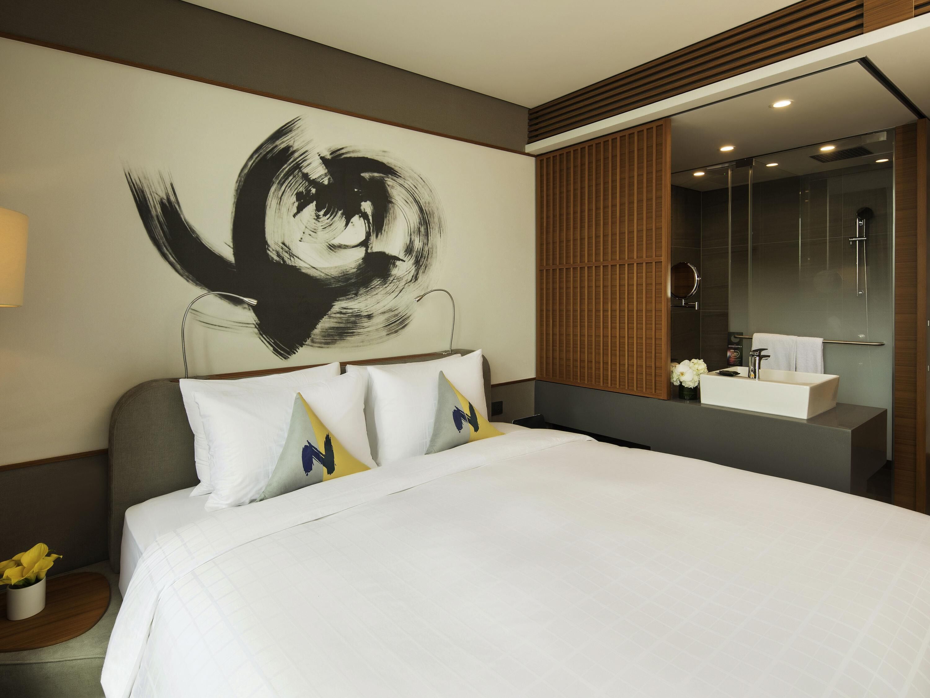 Habitación estándar, 1 cama matrimonial | Ropa de cama de alta calidad, edredón y minibar 
