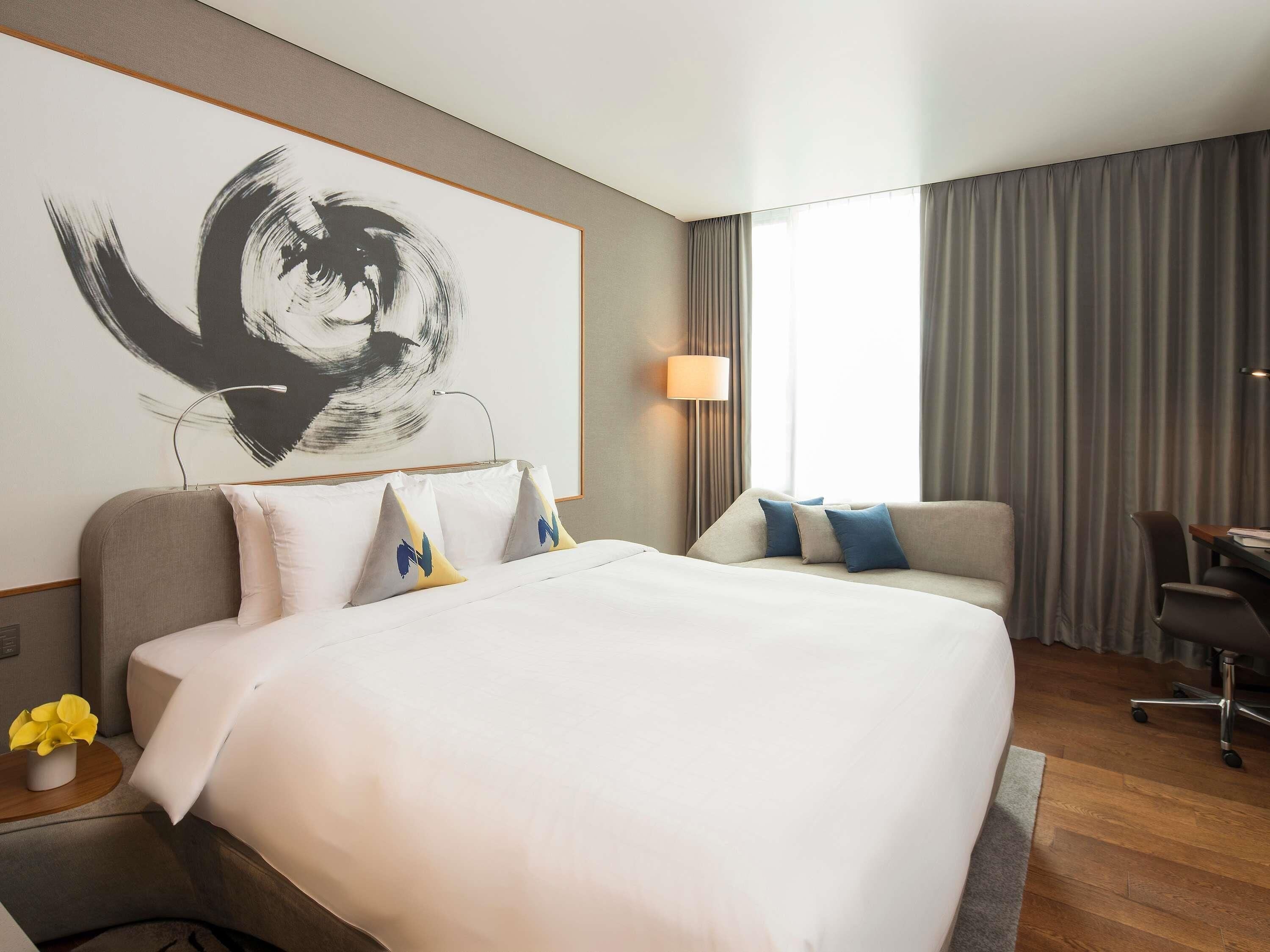Ropa de cama de alta calidad, edredón y minibar 