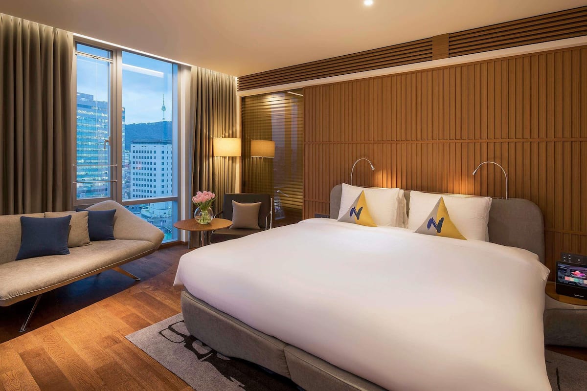 Suite « Premier », 1 lit double | Literie de qualité supérieure, couette en duvet d'oie, minibar