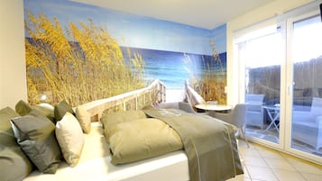 Individually decorated, individually furnished, desk, soundproofing