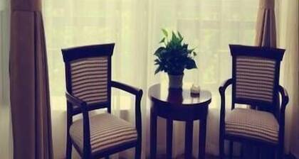 Super 8 Hotel