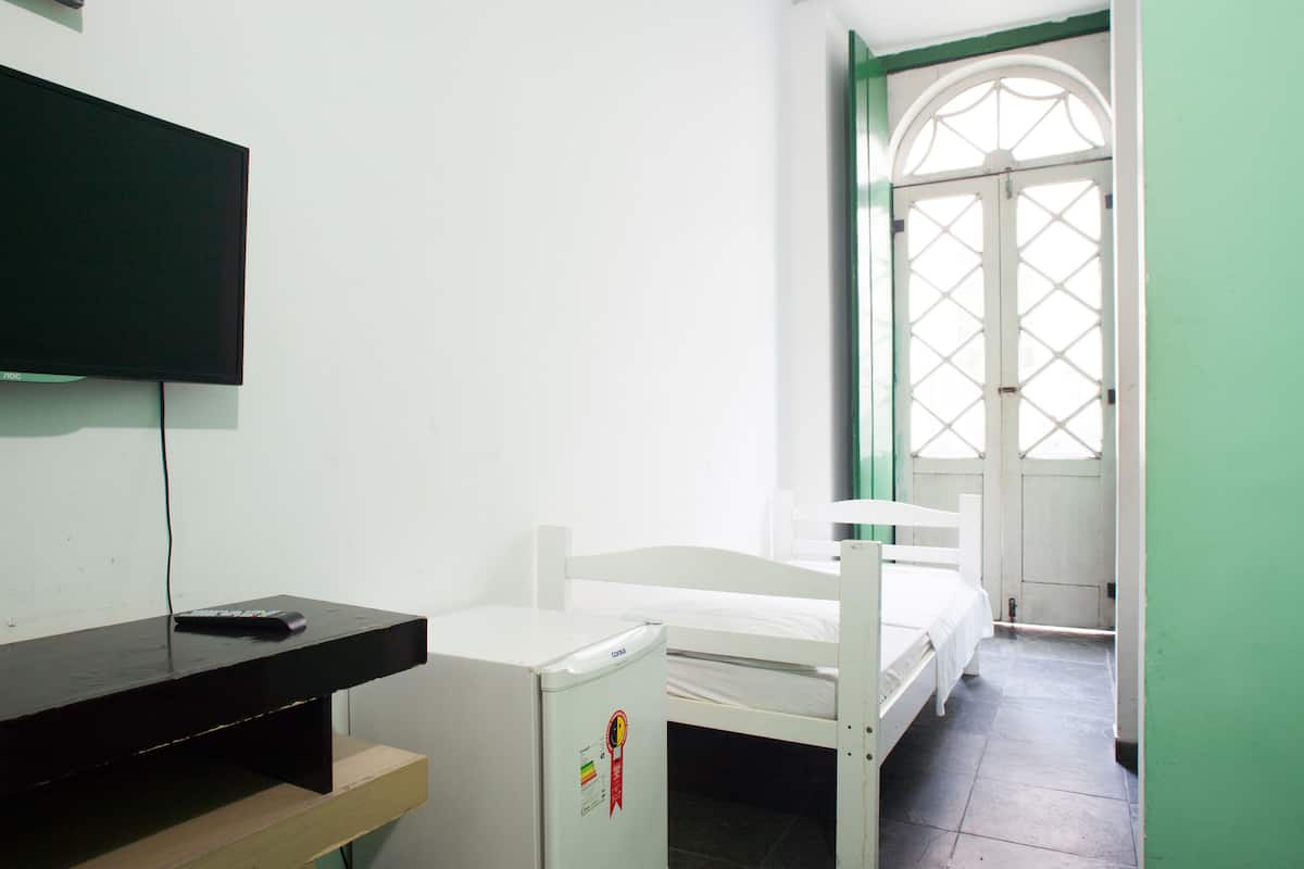 Minibar, iron/ironing board, free WiFi, bed sheets