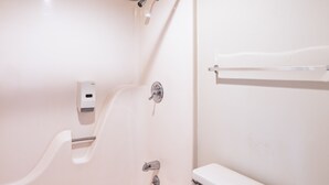 Unclassified image, 2 of 33, button - OYO Hotel Windmill Branson (Branson)