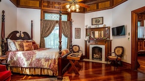 Rose Suite (Private Bathroom) | Egyptian cotton sheets, premium bedding, down duvets, pillow-top beds - Hogan House at Rose Hill B&B (Hogansville)