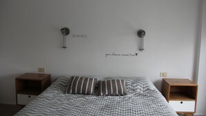อพาร์ทเมนท์, 1 ห้องนอน, ระเบียง