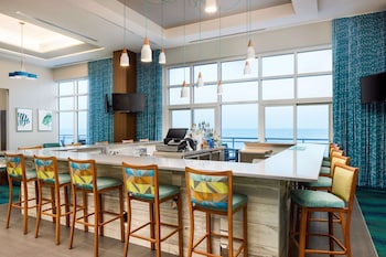 Bar (on property) at Homewood Suites by Hilton Myrtle Beach Oceanfront