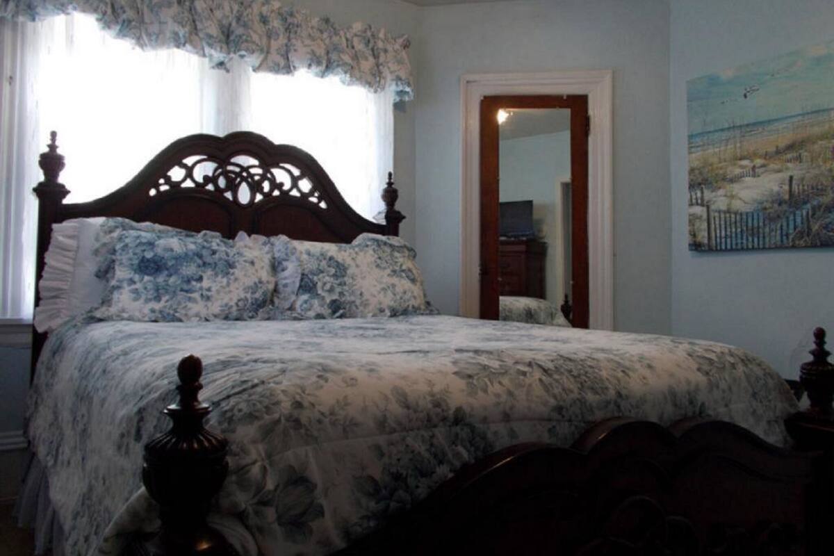 Chambre double, salle de bain attenante (Queen Mum's Suite 1)