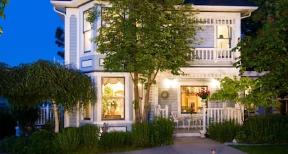 A Midsummer's Dream Bed & Breakfast