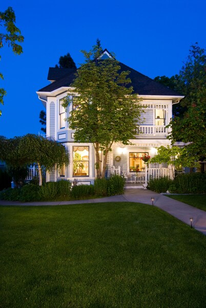 A Midsummer's Dream Bed & Breakfast