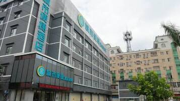 Mặt tiền nơi lưu trú