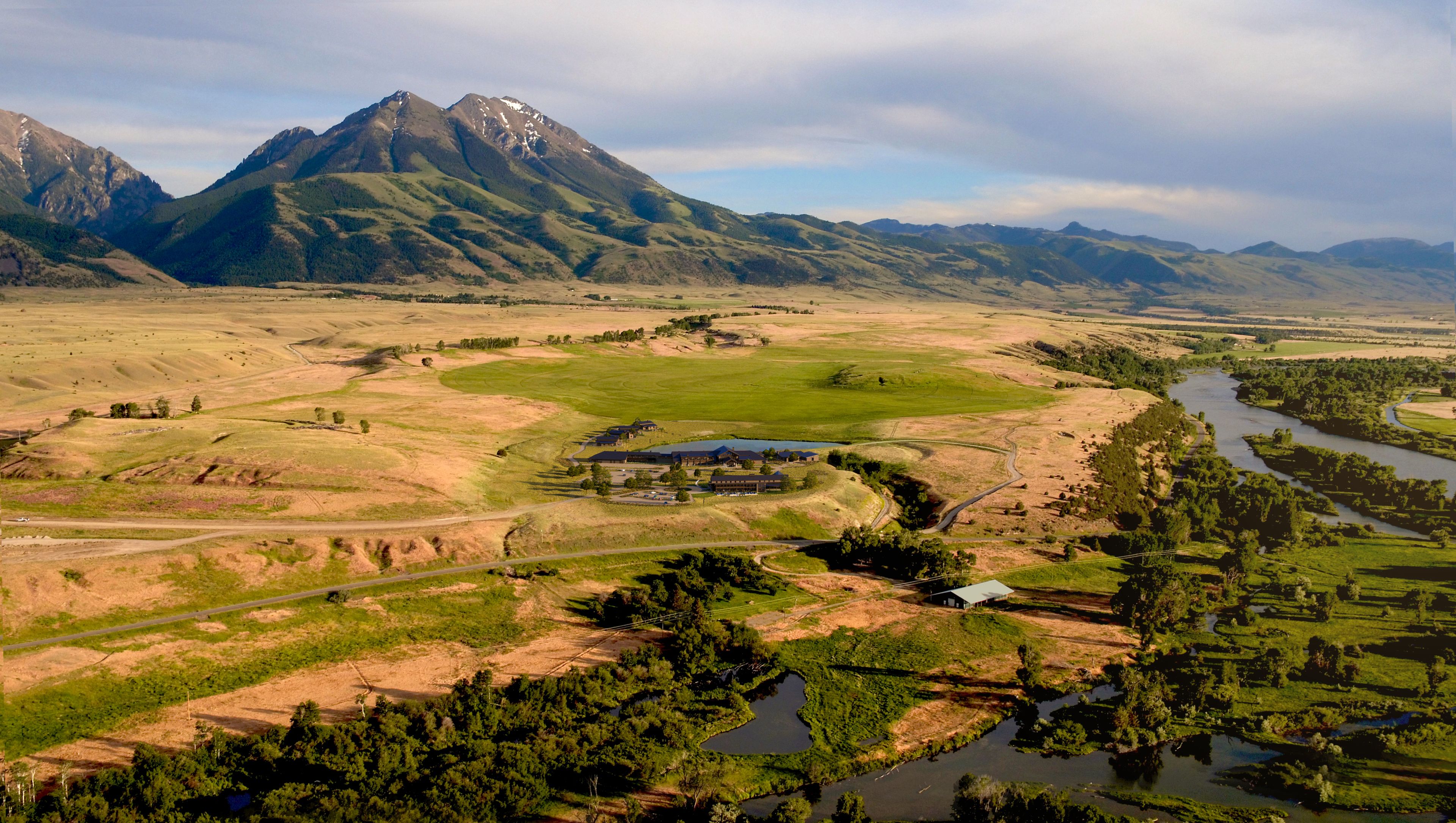 deluxe room, 1 king bed with sofa bed | aerial view