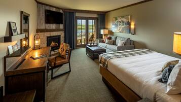 Deluxe Room, 1 King Bed with Sofa bed