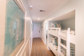 Appart'hôtel, 1 chambre | 1 chambre, fer et planche à repasser, Wi-Fi gratuit, draps fournis