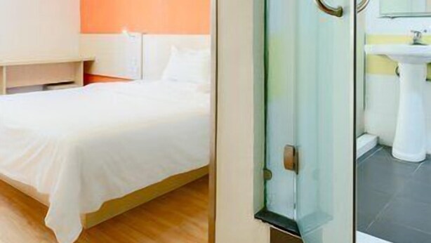 Unclassified image, 1 of 7, button - 7 Days Inn (Guangzhou)