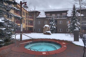 Condo, 2 Bedrooms | Outdoor spa tub