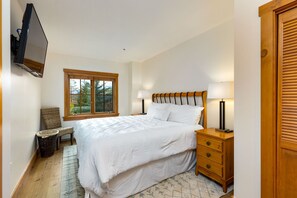 Apartment, 3 Schlafzimmer | 3 Schlafzimmer, Schreibtisch, laptopgeeigneter Arbeitsplatz