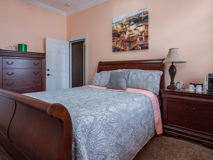 Standaard tweepersoonskamer, privébadkamer (Room Six)