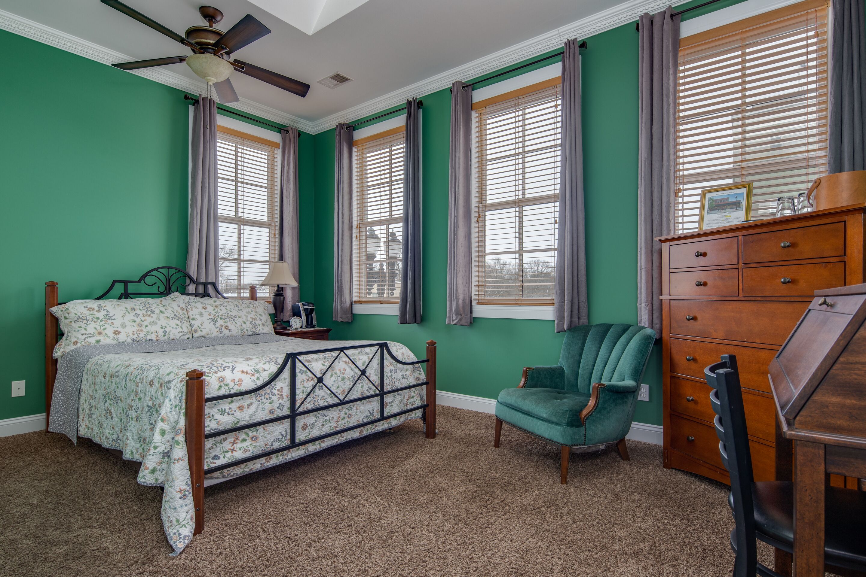 Standard Double Room, Private Bathroom (Room Five) | Blackout drapes, iron/ironing board