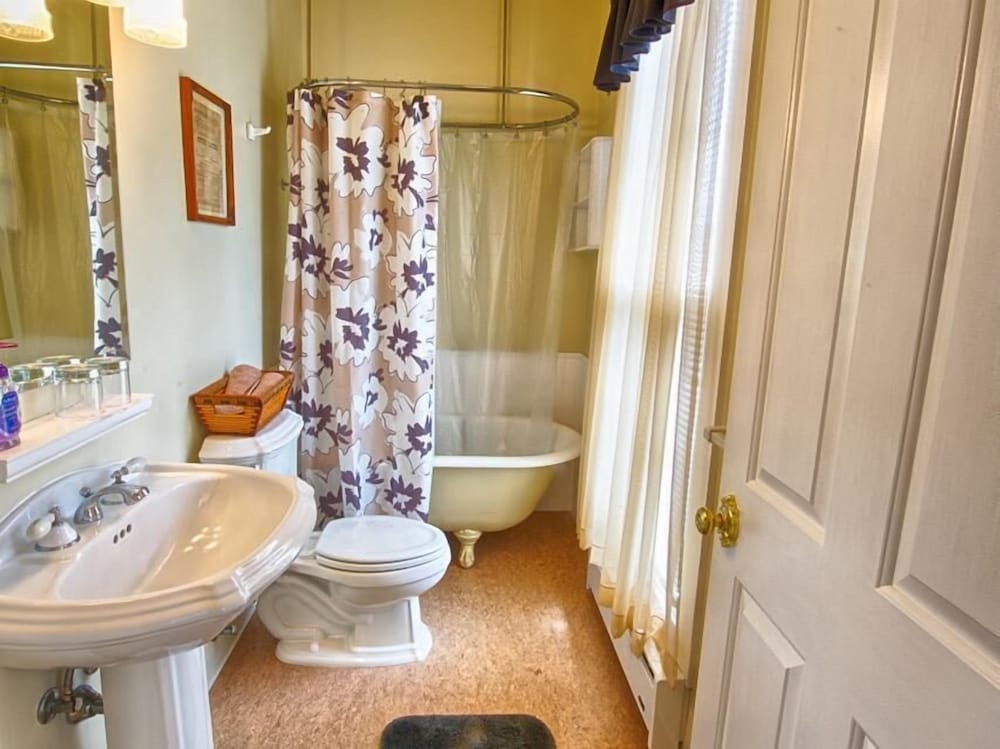 Crosby House Bed & Breakfast by null