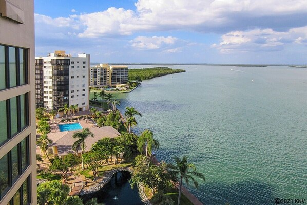 Condo, 2 Bedrooms | Pantai