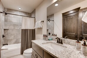 Townhome, 3 Bedrooms | Bathroom