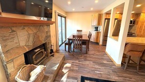 Condo, 1 Bedroom | Dining - 1 Bedroom Standard Condos (Mammoth Lakes)