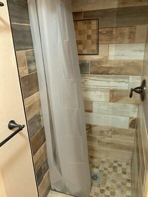 Condo, 2 Bedrooms | Bathroom | Towels