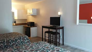 Kamar Desain, 2 Tempat Tidur Double, dapur kecil, lantai dasar | Area keluarga | TV layar datar