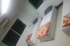 トリプルルーム | WiFi (無料)