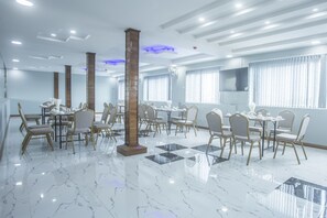 Local and international cuisine