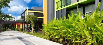 Green House Neo-Resotel - Hostel