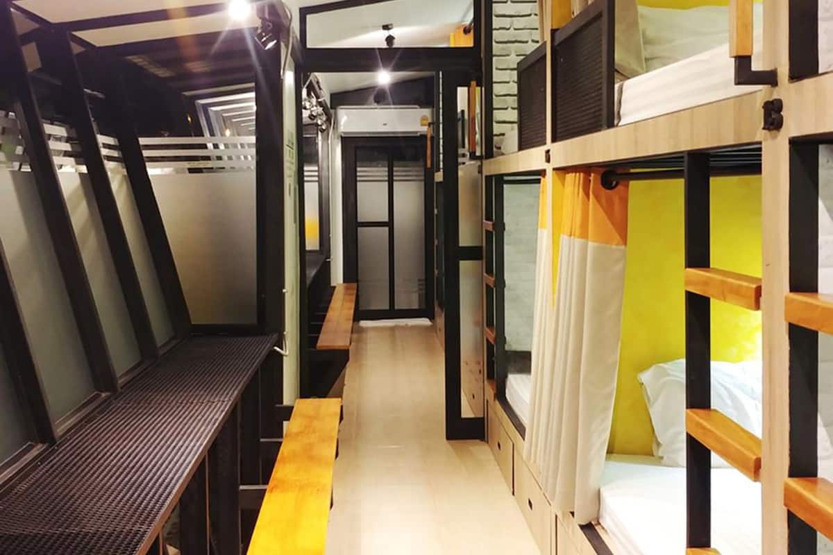 Mixed Shared Dormitory  | Free WiFi