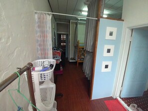Free WiFi, bed sheets - Tainan Guest House Hamuya - Hostel (Tainan)