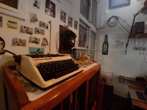 Interior entrance - Tainan Guest House Hamuya - Hostel (Tainan)
