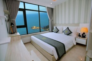 Desk, free WiFi - Volga Condotel Nha Trang (Nha Trang)