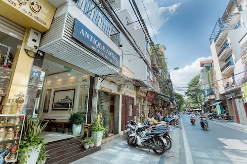 Antique Angel Hotel