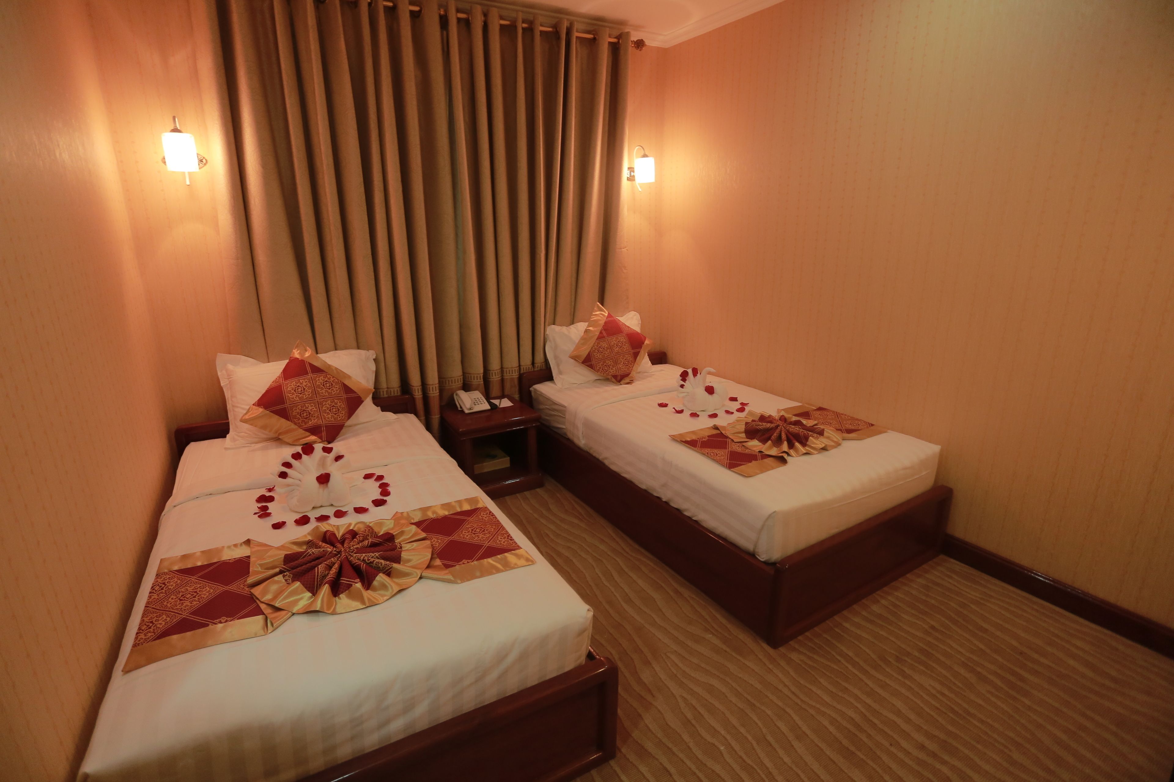 Quarto standard | Frigobar, cofres nos quartos, escrivaninha, quartos à prova de som