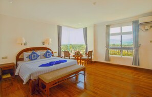 Chambre Double Deluxe | Minibar, bureau, rideaux occultants, chambres insonorisées