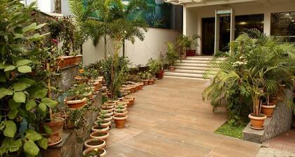 Hotel SJ International