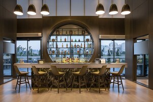 Bar (in der Unterkunft)