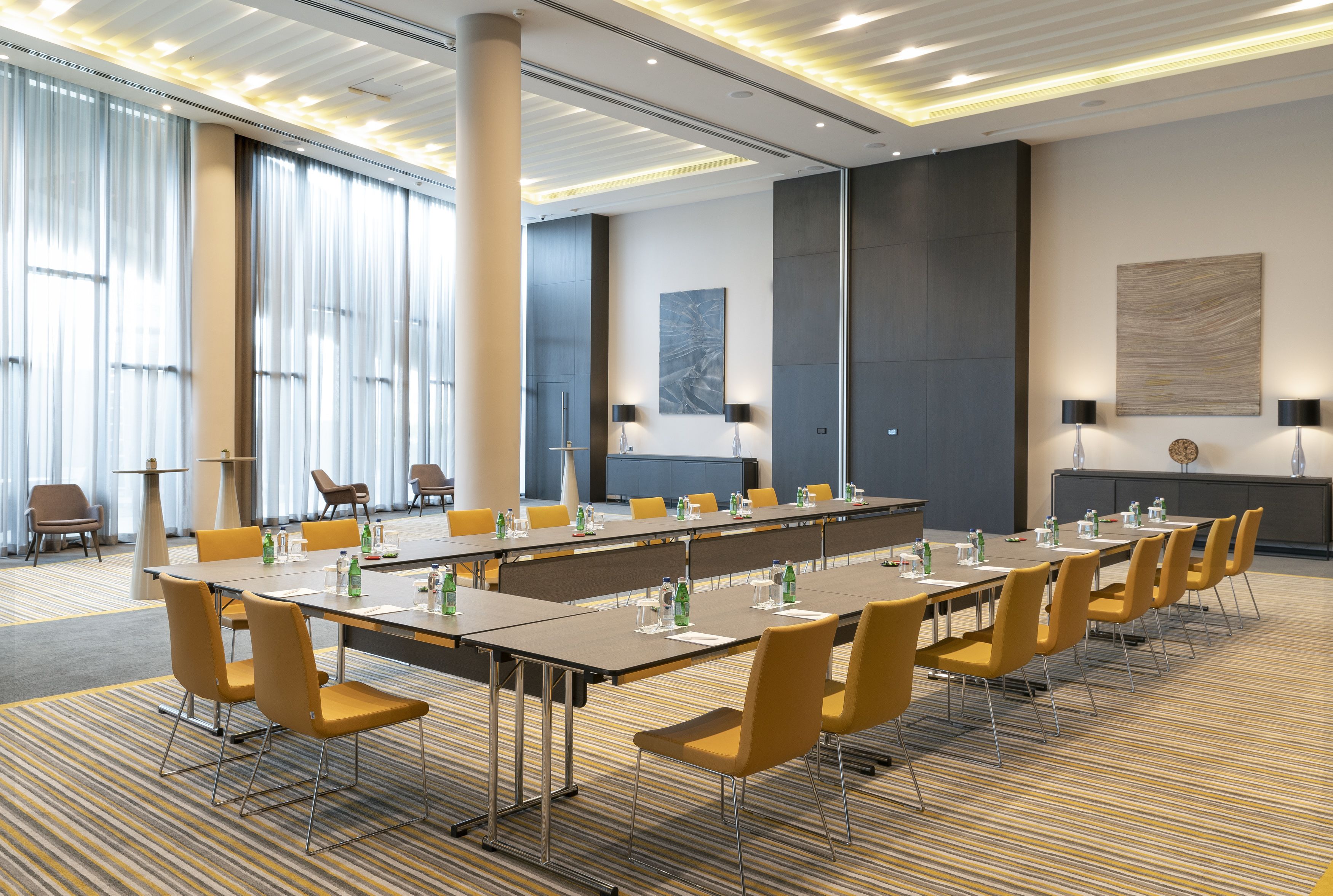 Daily to-go breakfast (EUR 15 per person)