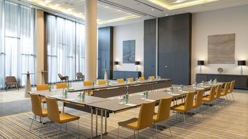 Desayuno para llevar diario (EUR 15 por persona)