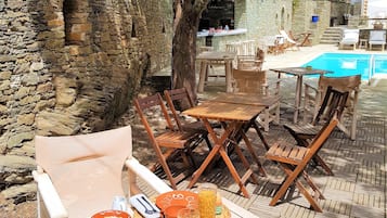 Petit déjeuner buffet compris tous les jours