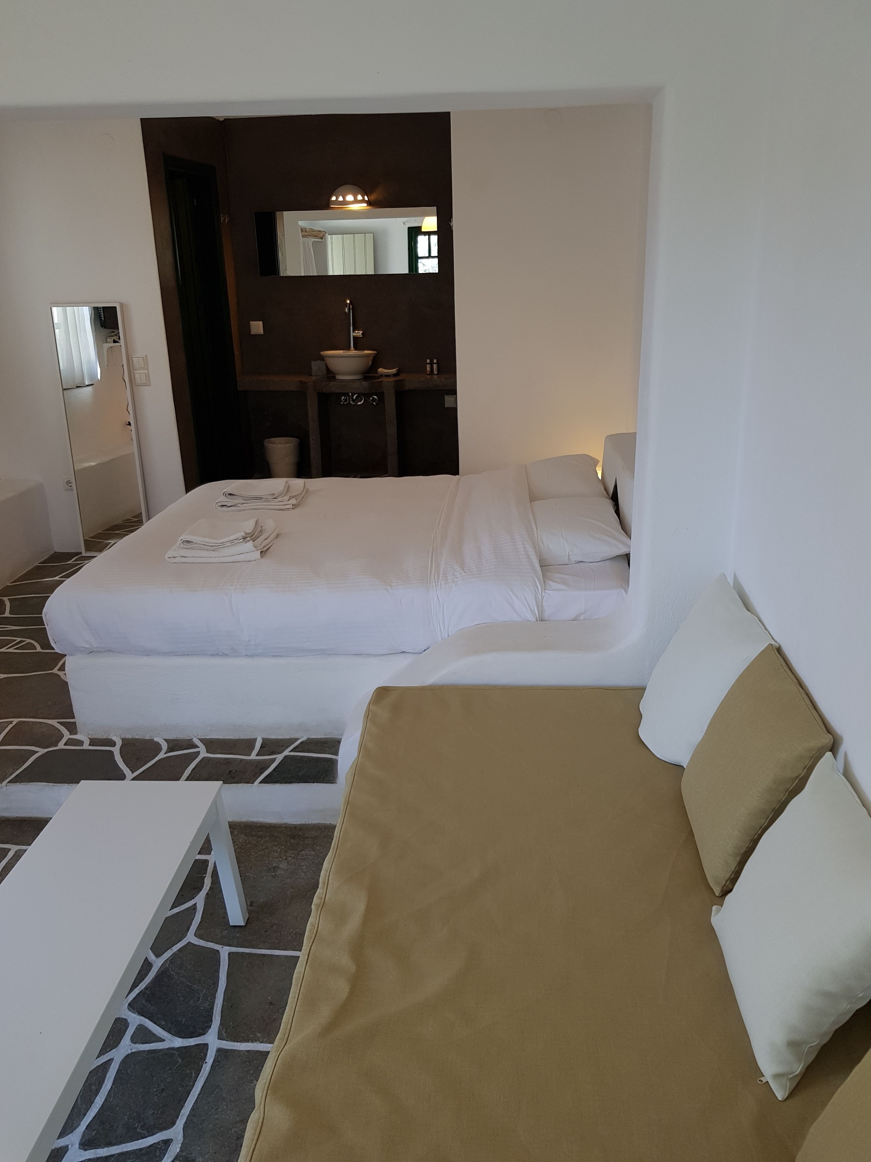 Suite, 1 Queen Bed | 1 bedroom, premium bedding, minibar, individually decorated