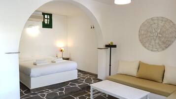 Apartment, 2 Bedrooms | 1 bedroom, premium bedding, minibar, individually decorated